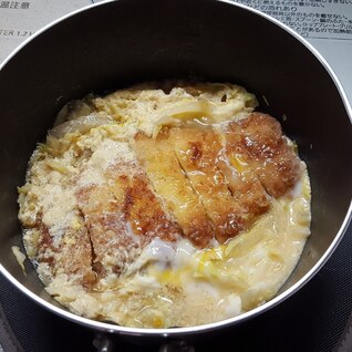 キャベツも煮込んじゃえ！カツ丼！